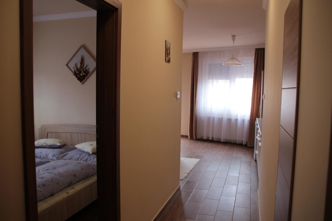 Imola és Andrea Apartmanház 2 Hajdúszoboszló Exterior foto