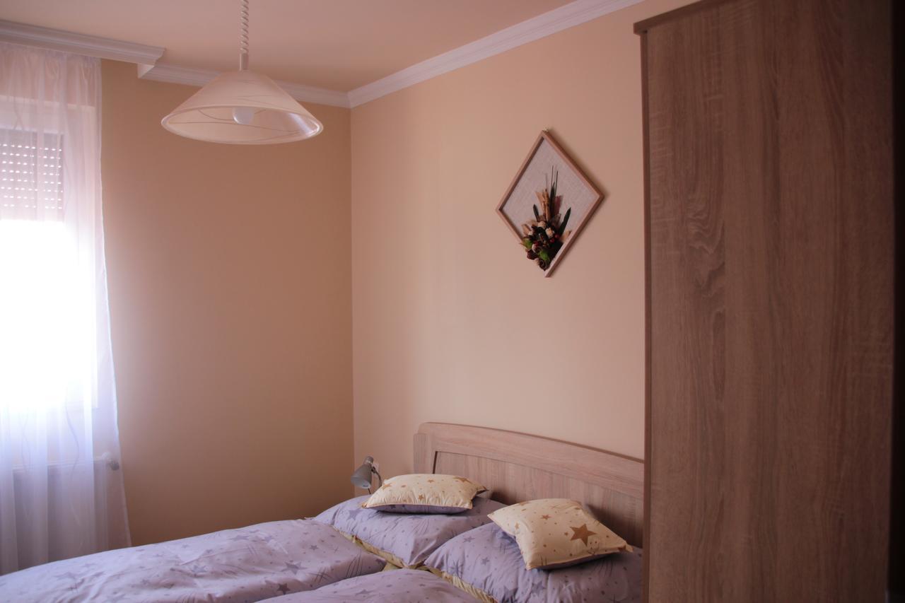 Imola és Andrea Apartmanház 2 Hajdúszoboszló Exterior foto