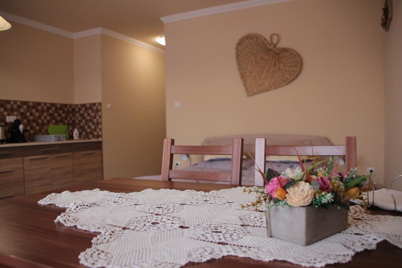 Imola és Andrea Apartmanház 2 Hajdúszoboszló Exterior foto