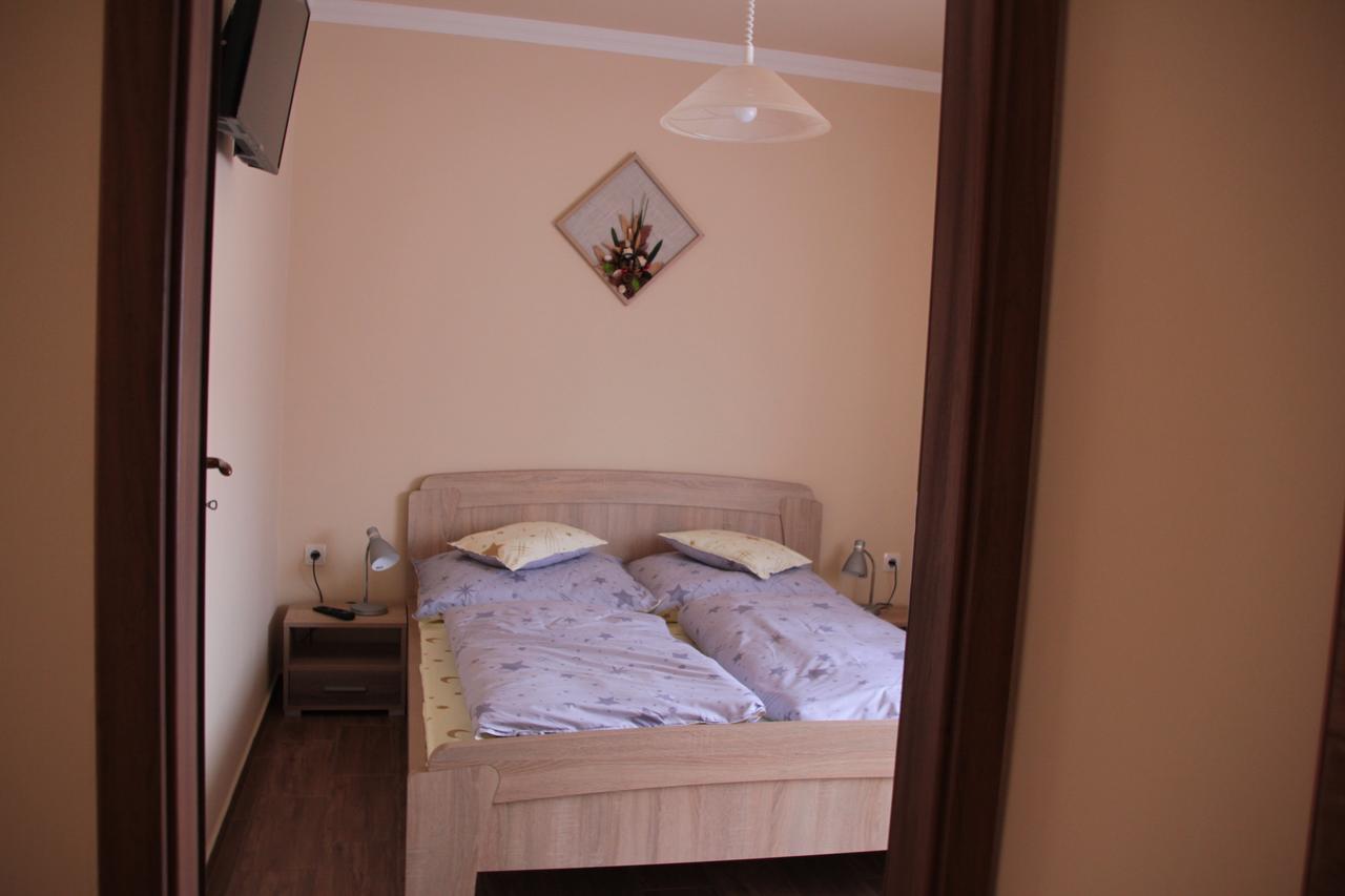 Imola és Andrea Apartmanház 2 Hajdúszoboszló Exterior foto